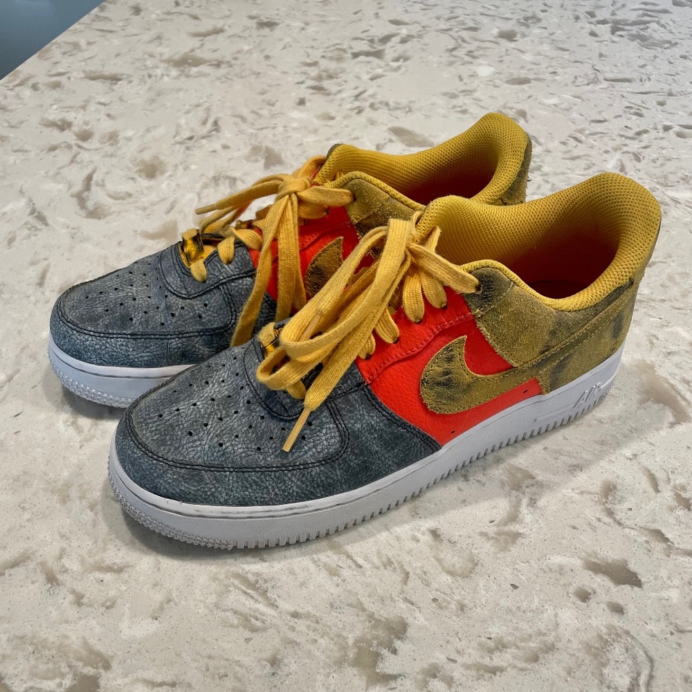 Women’s Nike Air Force 1 Size 7.5